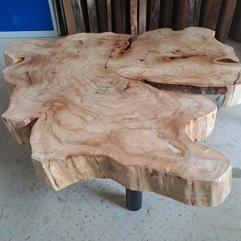Epoxidharztisch Couchtisch Pappelscheibe River Table - handgefertigt in Graz I Holz & Harz 2