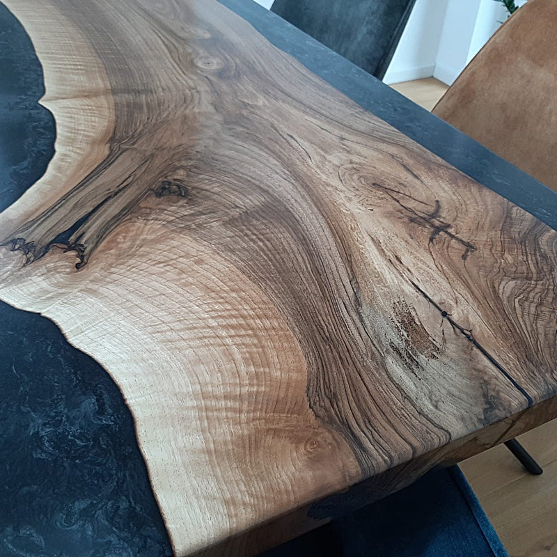 Epoxidharztisch Nuss River Table -handgefertigt in Graz I Holz & Harz 7