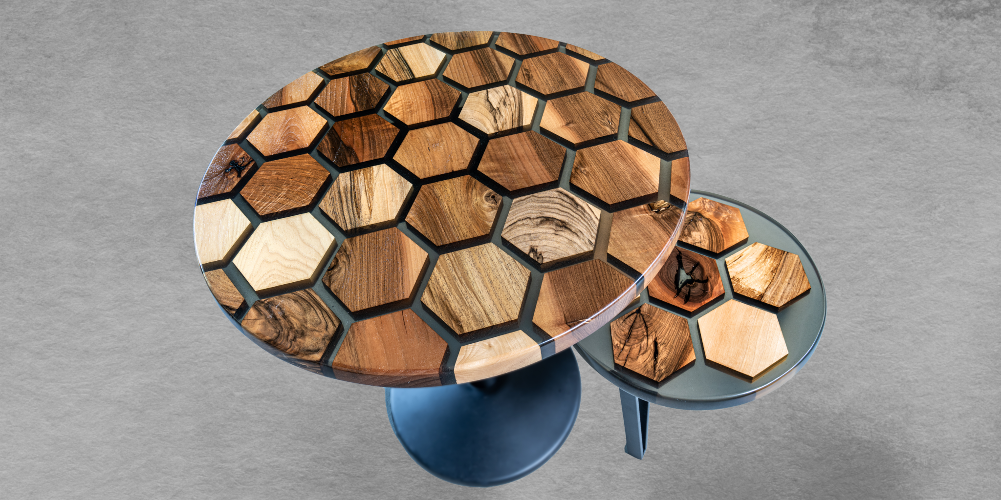 Header Couchtische massives Holz  mit Epoxidharz I Holz & Harz