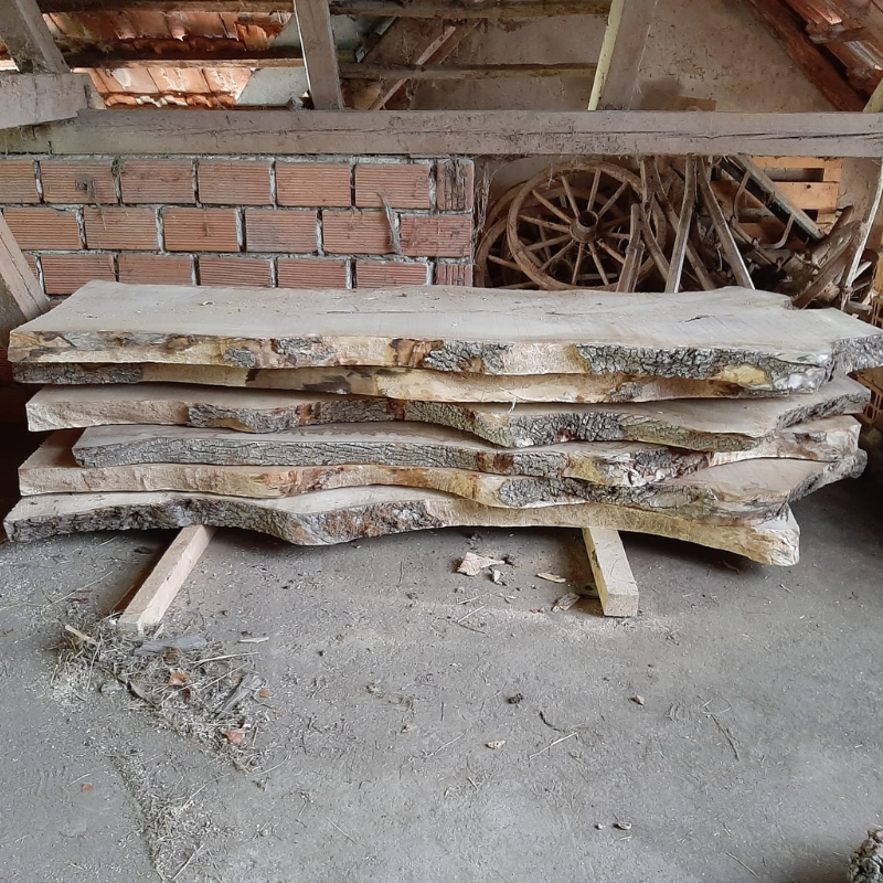 Holzpfosten Esche Stamm fertig getrocknet im Lager I Holz & Harz