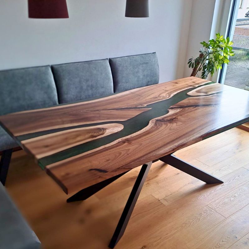 Epoxidharztisch Walnuss natur River Table - handgefertigt in Graz I Holz & Harz 4