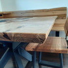 Epoxidharztisch Maserulme River Table - handgefertigt in Graz I Holz & Harz 5