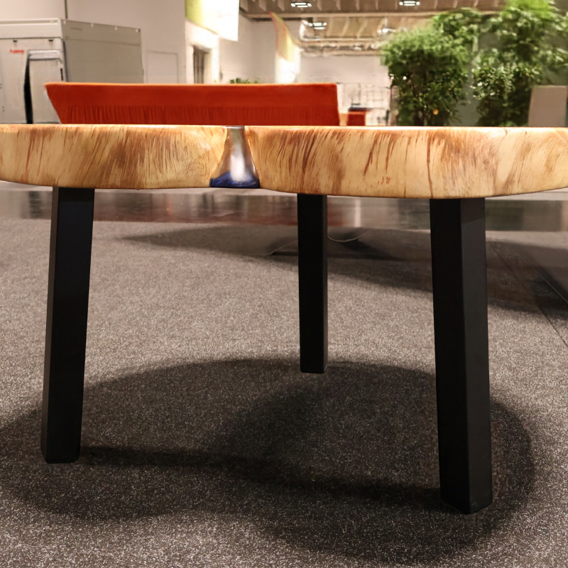 Couchtisch  Suarholz mit Bucht River Table - handgefertigt in Graz I Holz &  Harz