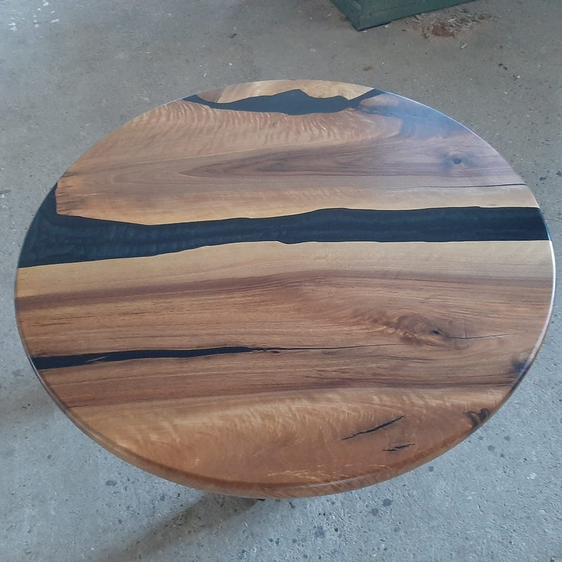 Epoxidharztisch Couchtisch  River Table - handgefertigt in Graz I Holz &  Harz 4
