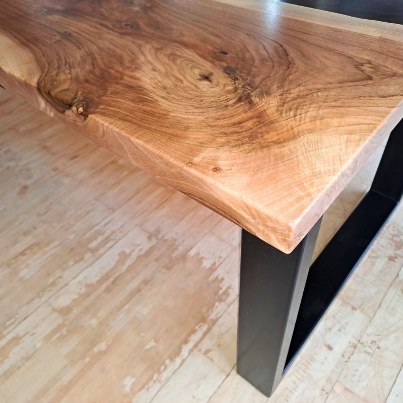 Epoxidharztisch Walnuss River Table - handgefertigt in Graz I Holz & Harz 4
