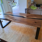 Epoxidharztisch Walnuss River Table - handgefertigt in Graz I Holz & Harz 3